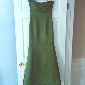 Vera Wang formal gown size 2